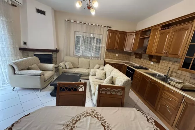apartament 3+1 me qira ne Sauk