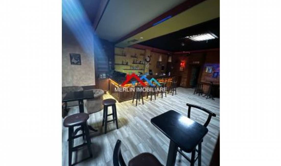 OKAZION : JEPET ME QERA BAR-KAFE NE BULEVARDIN ZOGU 1 NE  PARE BUZE RRUGES.