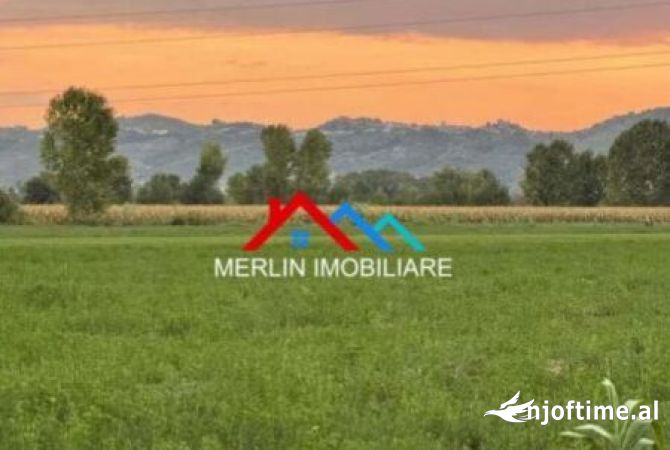 SHITET TOKE 7,610M2  NE AUTOSTRADEN TIRANE -DURRES.