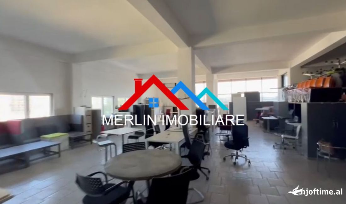 JEPET AMBJENT BIZNESI ME QERA AFER QTU.