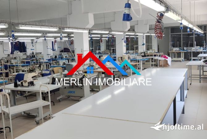 Ambiente Commerciale in Affitto 1+1 a Tirana - 2,850 Euro