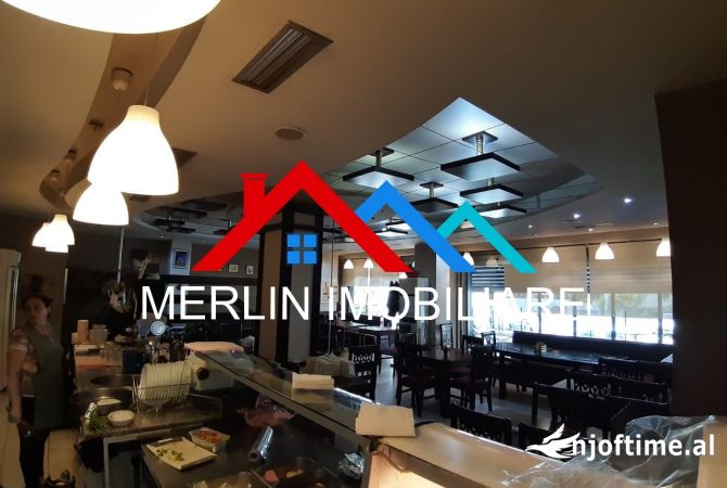 Ambiente Commerciale in Vendita 2+1 a Tirana - 360,000 Euro