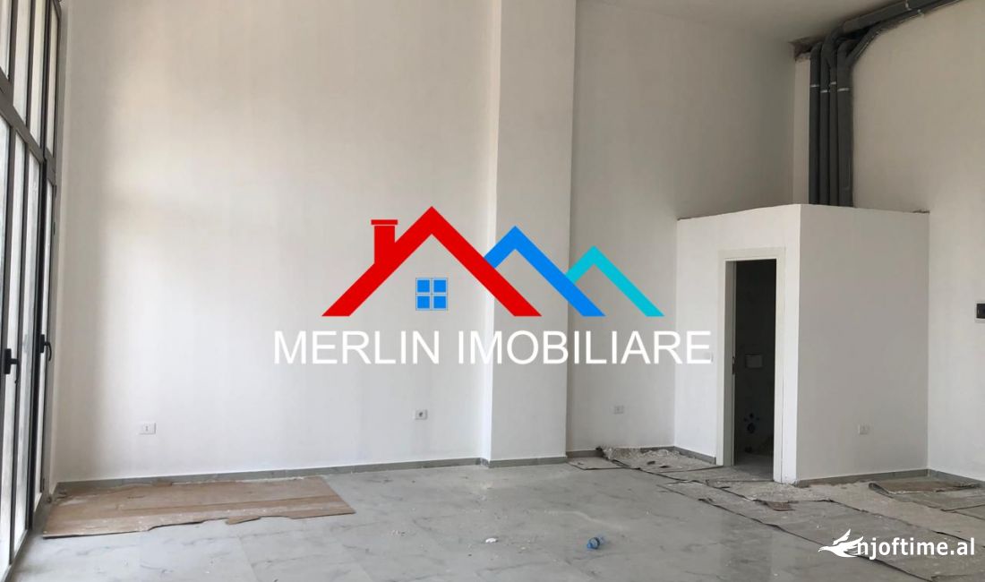 SHITET AMBJENT BIZNESI 88.5M2 TEK RRUGA XHANFIZE KEKO.