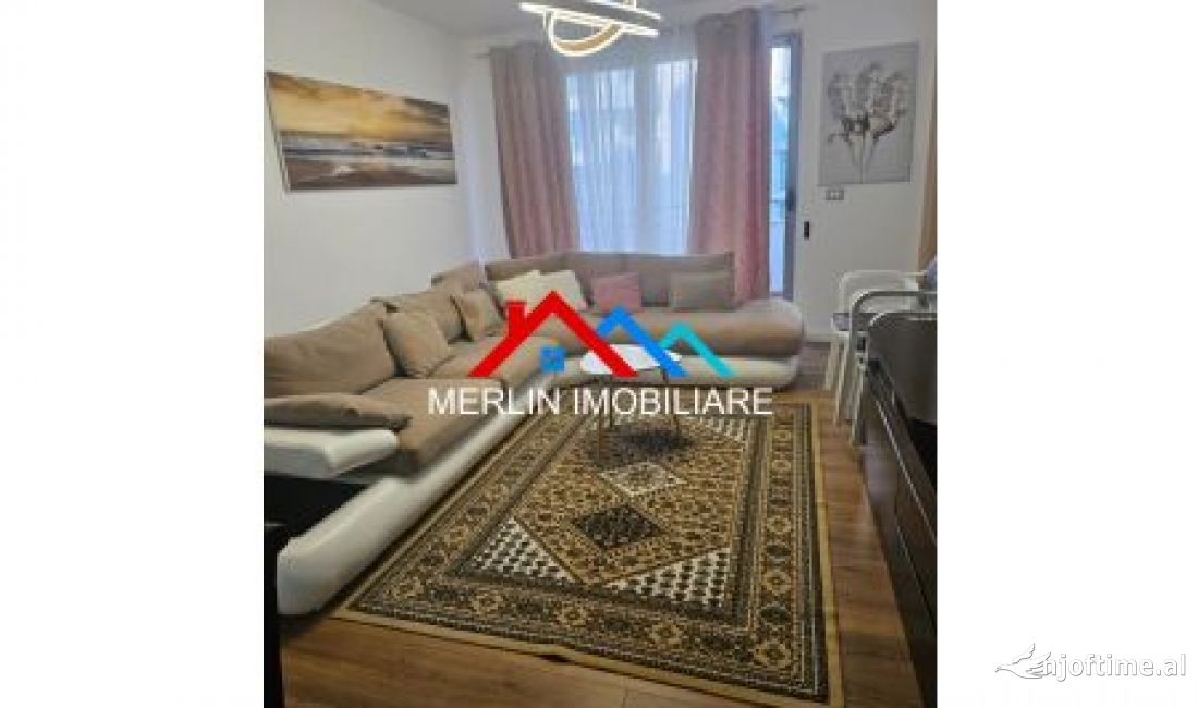 Shtepi ne shitje Apartament ne Durres, 2+1, Mobilimi E mobiluar, Pagesa 100,000  Euro.