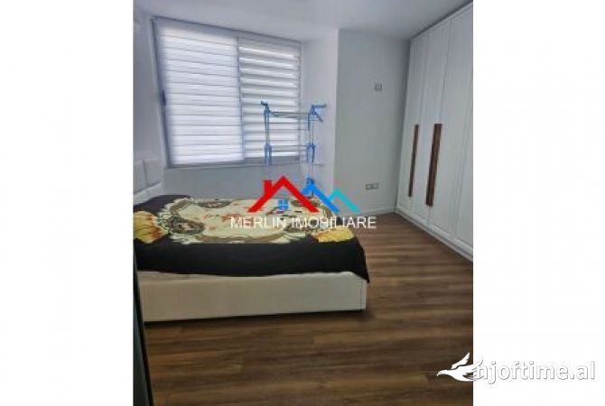 Shtepi ne shitje Apartament ne Durres, 2+1, Mobilimi E mobiluar, Pagesa 100,000  Euro.