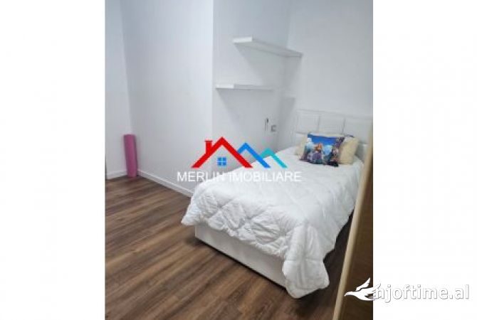 Shtepi ne shitje Apartament ne Durres, 2+1, Mobilimi E mobiluar, Pagesa 100,000  Euro.