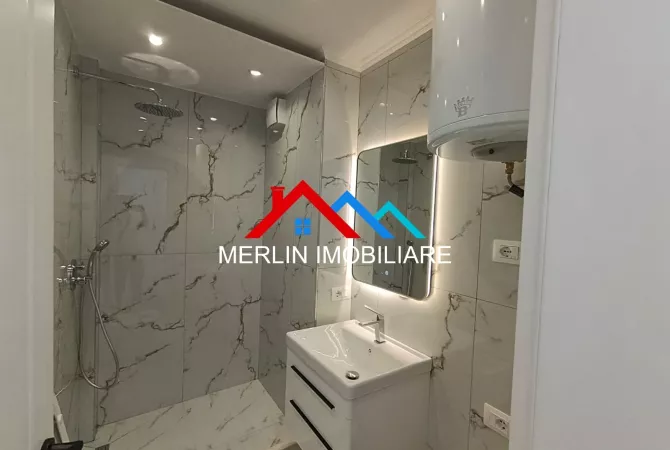 Business Property for Rent 3+1 in Tirana - 450 Euro