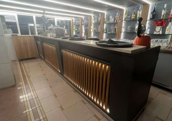 JEPET ME CMIM OKAZION PER QIRA LOKAL BUZE RRUGE TEK ZONA E 5-MAJIT