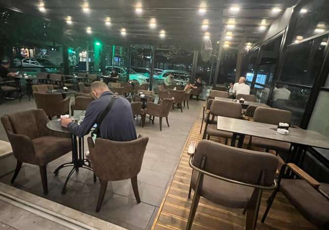 Ambient biznesi me qera 2+1 ne Tirane - 3,000 Euro