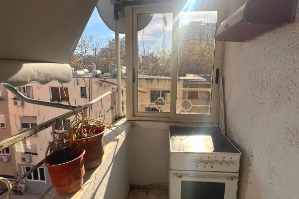 Appartamento in affitto a Tirana 2+1, Arredato