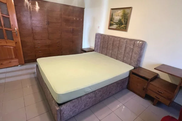 Appartamento in affitto a Tirana 2+1, Arredato