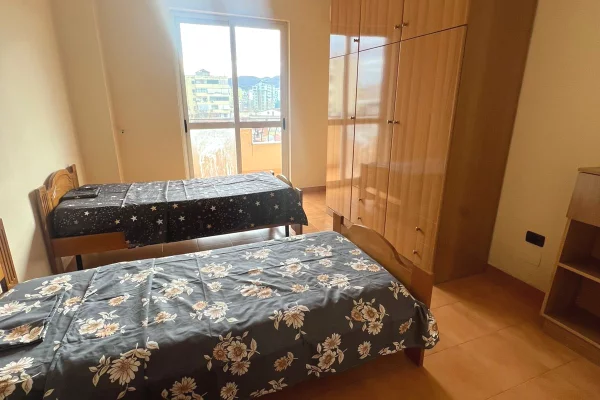 Appartamento in affitto a Tirana 2+1, Arredato