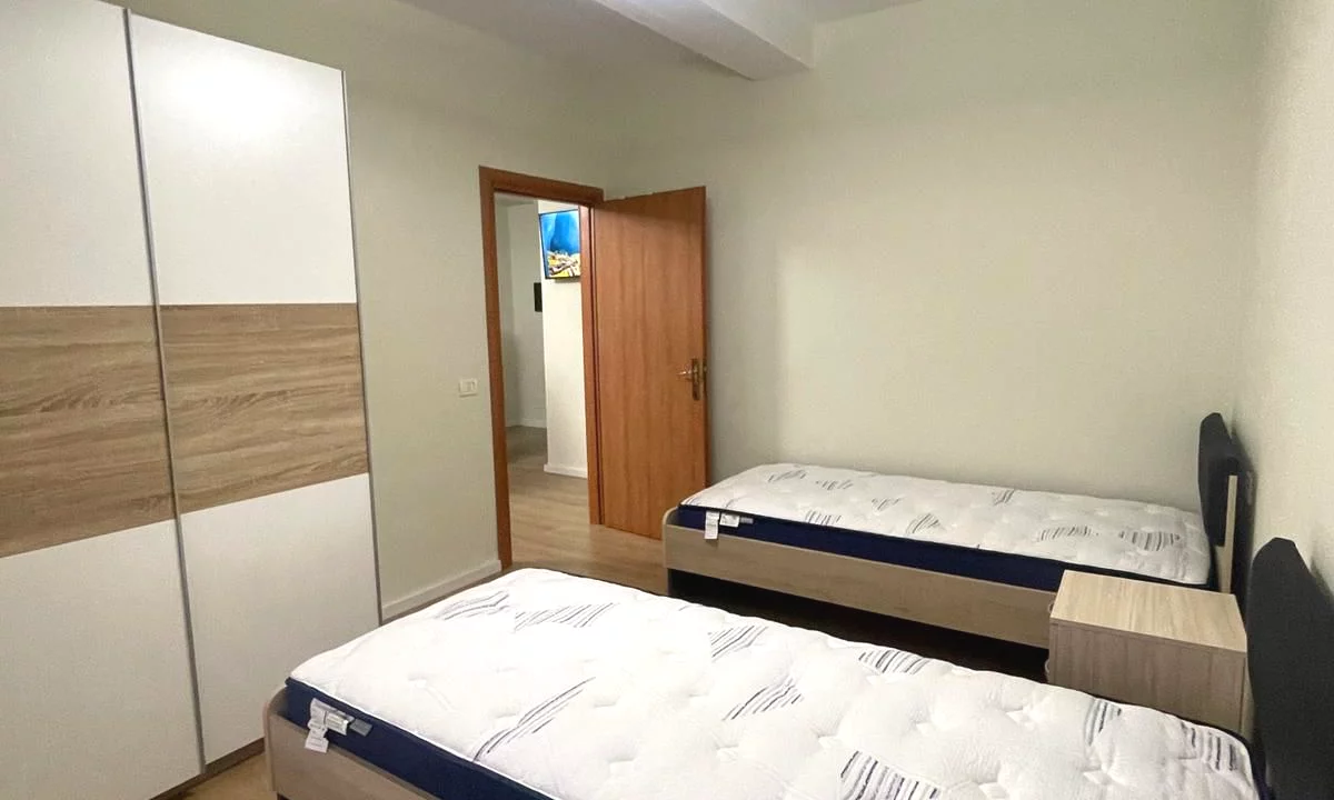 Appartamento in affitto a Tirana 1+1, Arredato