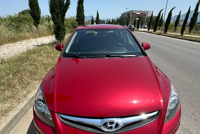 Auto in Vendita a Tirana - 5,000 Euro