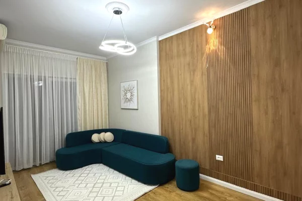 Shtepi ne shitje Apartament ne Tirane, 1+1, Mobilimi E mobiluar, Pagesa 125,000  Euro.