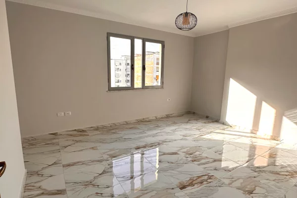 Shtepi ne shitje Apartament ne Tirane, 2+1, Mobilimi Bosh, pa mobiluar, Pagesa 145,000  Euro.