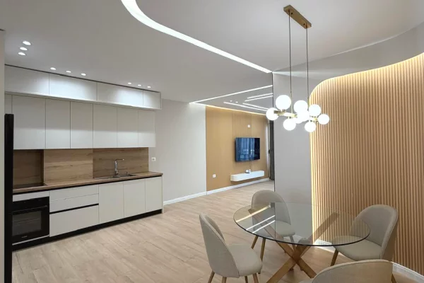 Shtepi ne shitje Apartament ne Tirane, 2+1, Mobilimi E mobiluar, Pagesa 17,100,000  Leke.