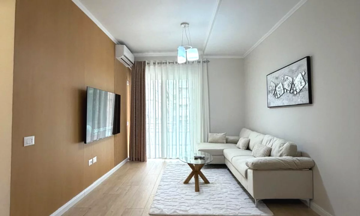 Shtepi ne shitje Apartament ne Tirane, 1+1, Mobilimi E mobiluar, Pagesa 14,200,000  Leke.