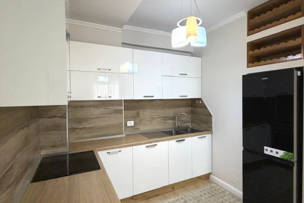 Shtepi ne shitje Apartament ne Tirane, 1+1, Mobilimi E mobiluar, Pagesa 14,200,000  Leke.