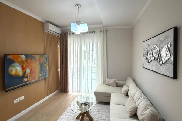 Shtepi ne shitje Apartament ne Tirane, 1+1, Mobilimi E mobiluar, Pagesa 14,200,000  Leke.