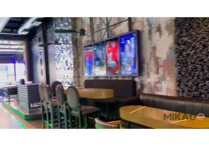 Ambient biznesi me qera 2+1 ne Tirane - 5,500 Euro