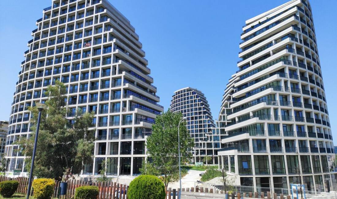 Jepet me Qira Apartament ose Ambient per Zyra tek Lake View Residence, Liqeni Artificial!