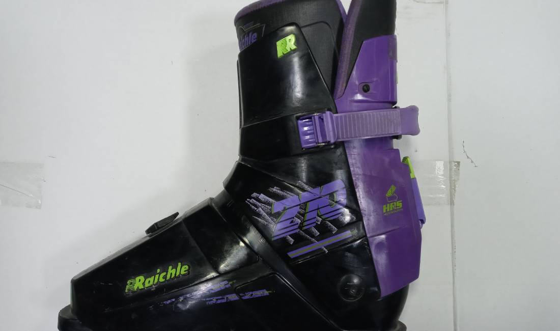 Shes kepuce per ski 4.990 Leke