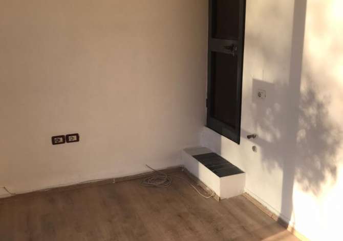 Business Property for Rent 1+1 in Tirana - 150 Euro