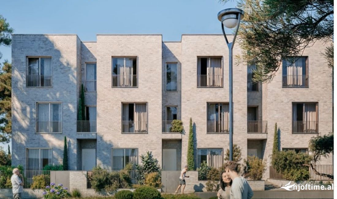 Shtepi ne shitje Apartament ne Tirane, 2+1, Mobilimi Bosh, pa mobiluar, Pagesa 181,000  Euro.