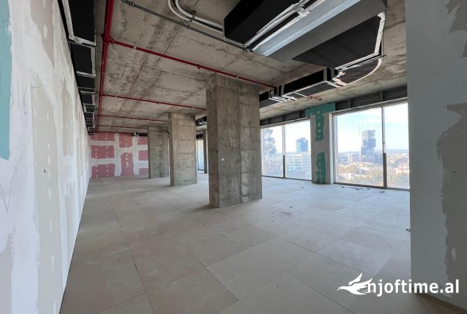 Njesi Biznesi ne Katin 14, Kulla Downtown, Qender te Tiranes