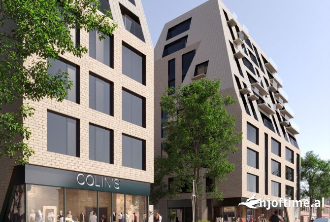 Shitet apartament 2+1+2 Komuna Parisit , Prane Stadiumit Dinamo 