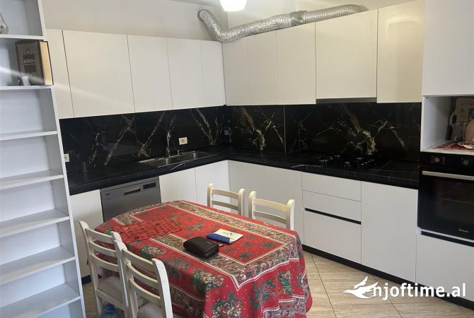 Jepet Apartament 2+1 me qira Astir / 55,000 Lek 