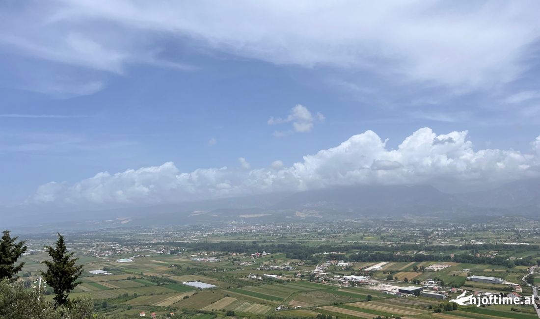 SHITET TOKE , FUSHE PREZE 