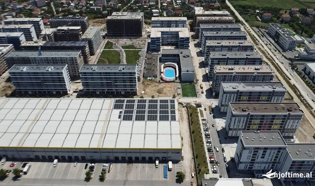 Shitet Ambjent Biznesi , Univers City 