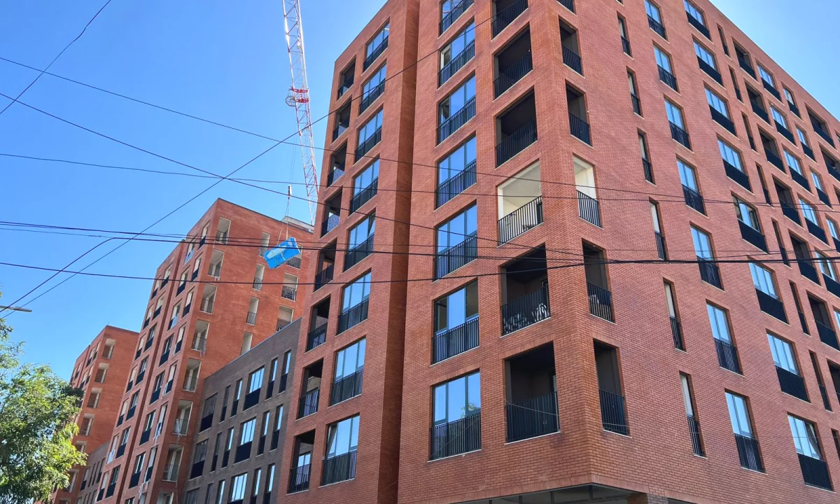 Shtepi ne shitje Apartament ne Tirane, 1+1, Mobilimi Bosh, pa mobiluar, Pagesa 116,000  Euro.