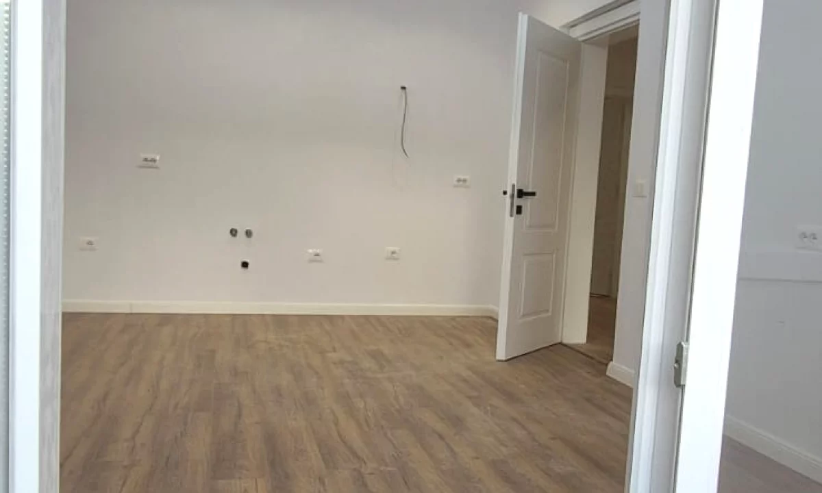 Apartment for sale in Tirana 2+1, Emty