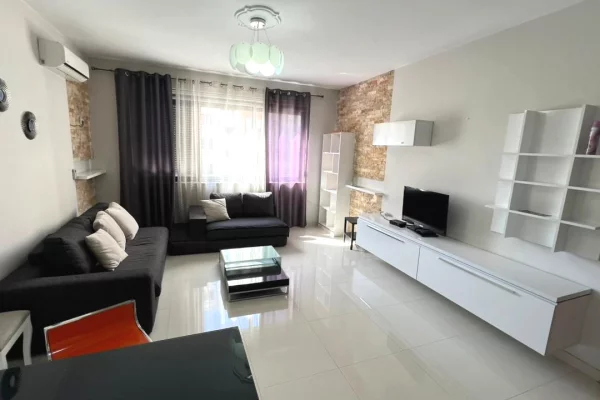 Shtepi me qera 1+1 ne Tirane - 500 Euro