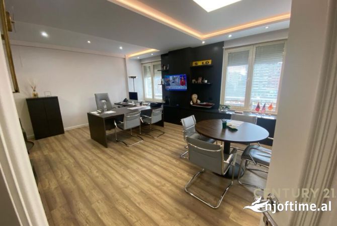 Business Property in Sale 3+1 in Tirana - 2,200,000 Euro