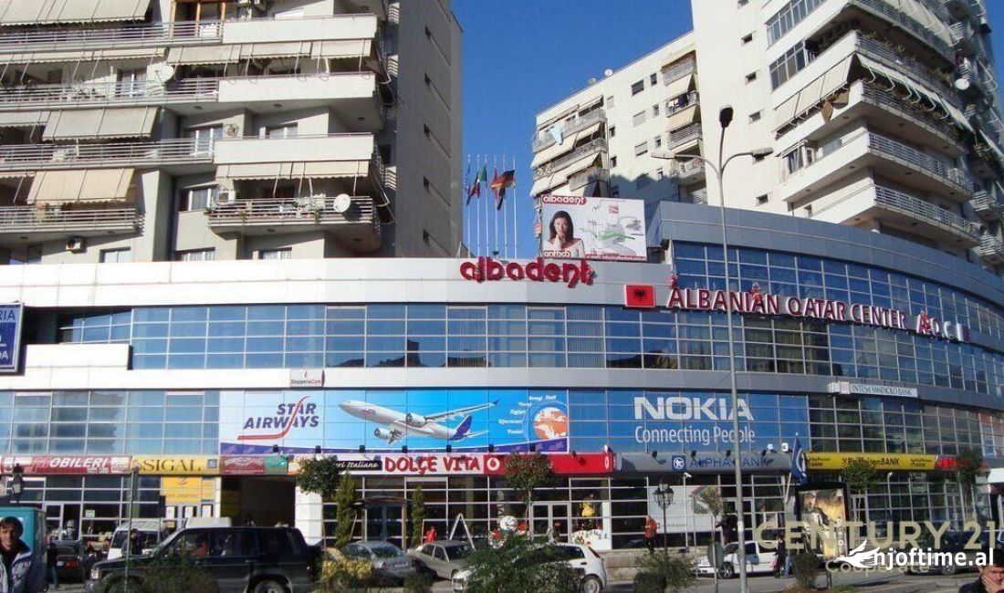 SHESIM AMBIENT KOMERCIAL BUZE RRUGES KRYESORE TE ZOGU ZI.