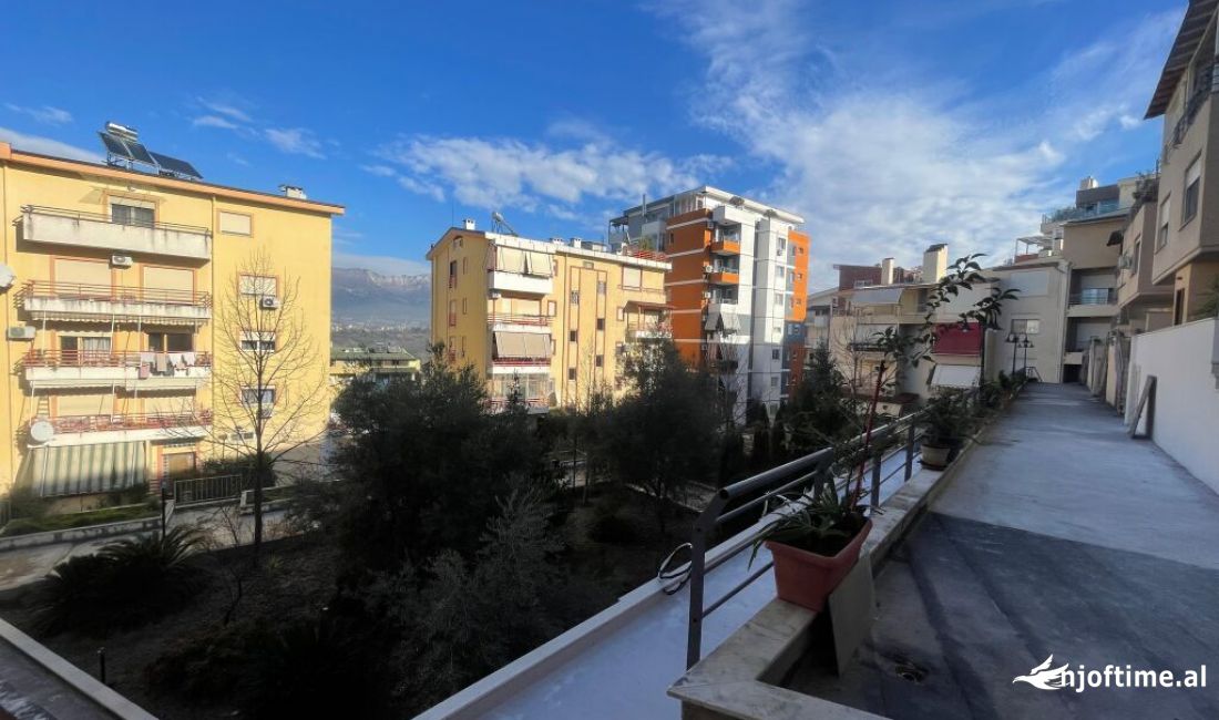 Appartamento in vendita a Tirana 1+1, Vuoto