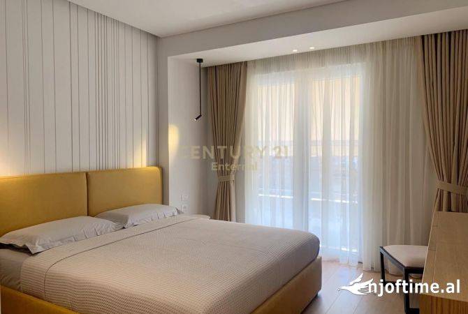 Appartamento in affitto a Tirana 2+1, Arredato