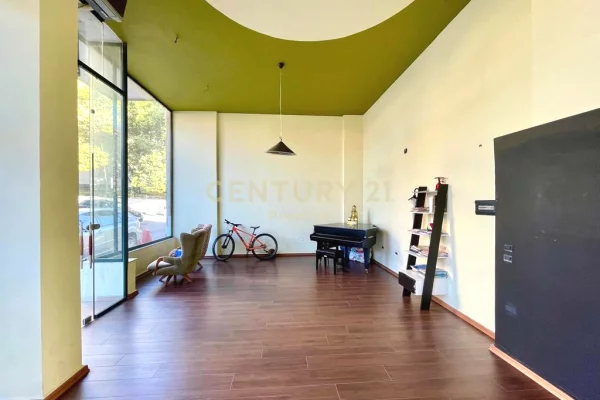 Ambient biznesi me qera 1+1 ne Tirane - 800 Euro