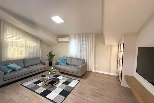 Appartamento in affitto a Tirana 2+1, Arredato