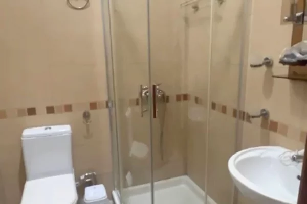 Appartamento in affitto a Tirana 2+1, Arredato