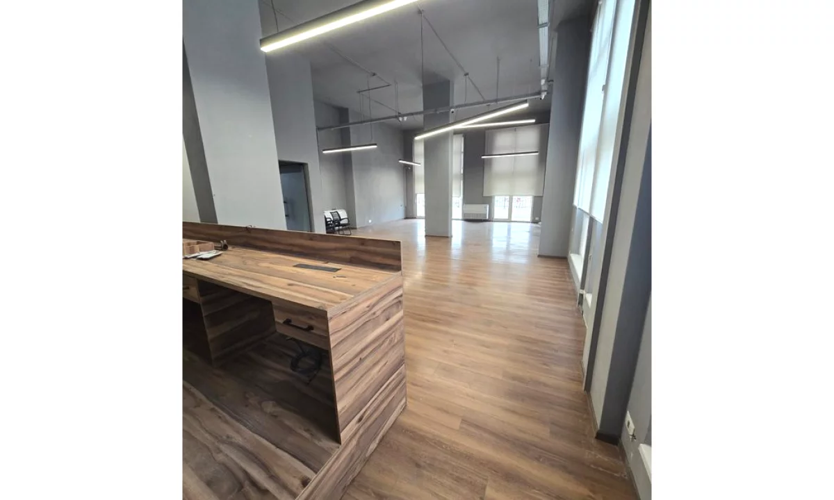 Jepet me qira Ambjent zyrash ne Ali Demi ! (Kati i fundit)