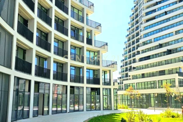 NJESI KOMERCIALE PER SHITJE 