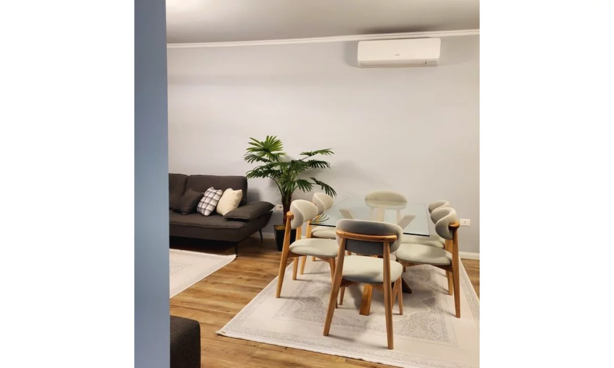 Shtepi me qera Apartament ne Tirane, 2+1, Mobilimi E mobiluar, Pagesa 1,500  Euro.