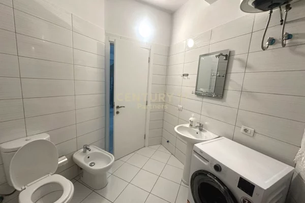 Shtepi me qera Apartament ne Tirane, 1+1, Mobilimi E mobiluar, Pagesa 500  Euro.