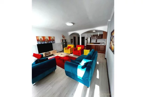 Shtepi me qera Apartament ne Tirane, 2+1, Mobilimi E mobiluar, Pagesa 800  Euro.