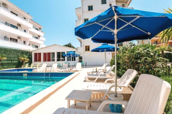 EKSKLUZIVE! SHESIM HOTEL NE GOLEM SIPERFAQJE TOTALE 2830m2